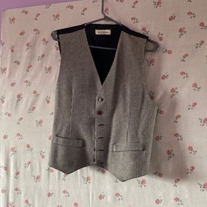 Mens inner vest from chateau